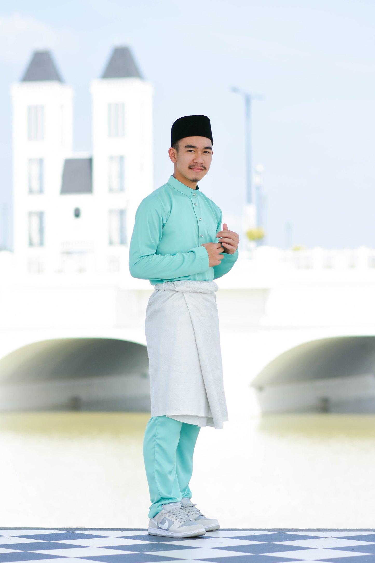 Cekak Musang Slim in Turquoise green