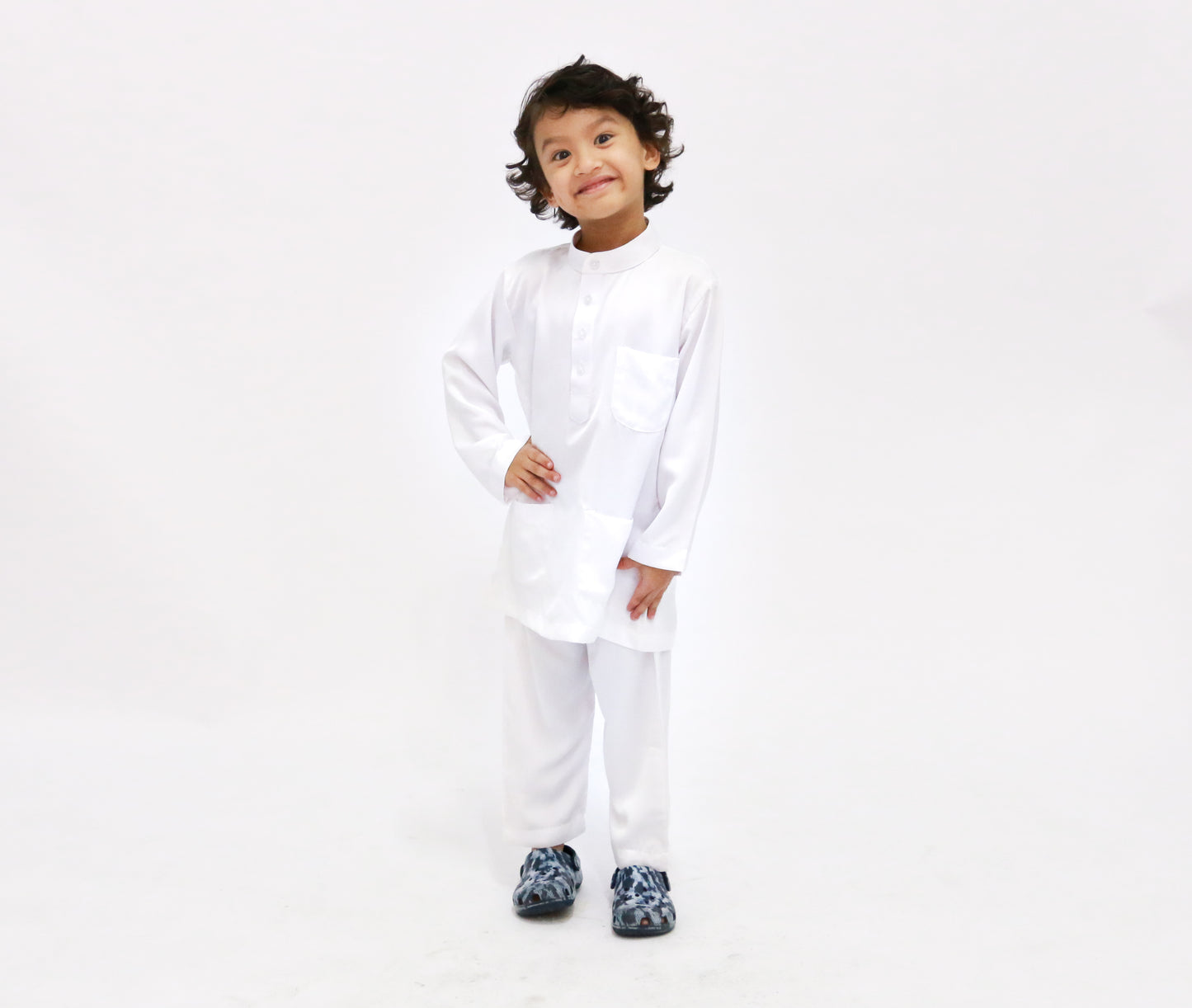Cekak Musang in White for kids